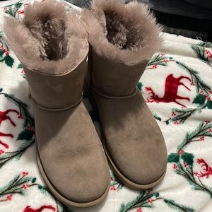 Bailey bow II UGGS